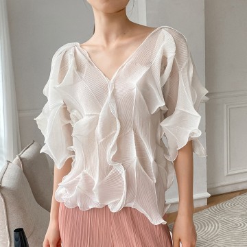Women's Sheer V-Neck Pleated Top – Floral-Textu...