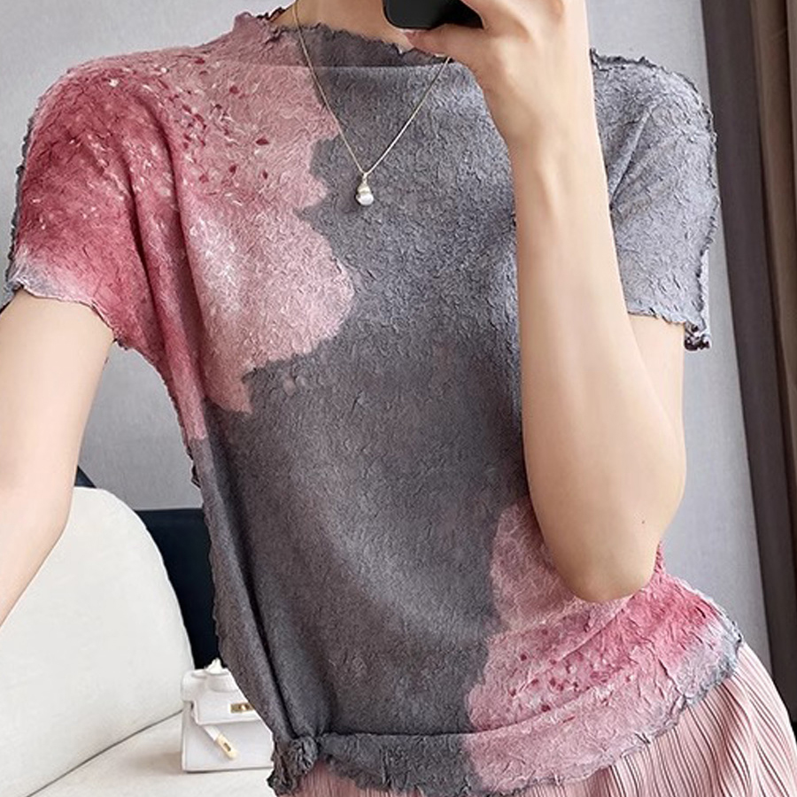 Ladies' Ruffle Hem Casual Top with Abstract Print — Breezy Summer Staple (2).jpg