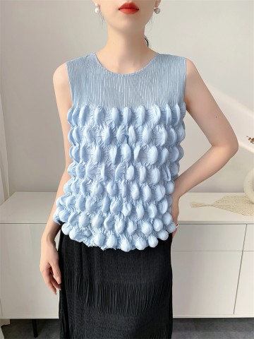 Women's Bubble Pleat Sleeveless Top