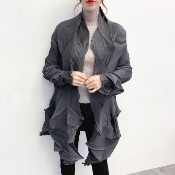 The Sculpted Light: Diamond-Cut Pleated Cardigan Coat