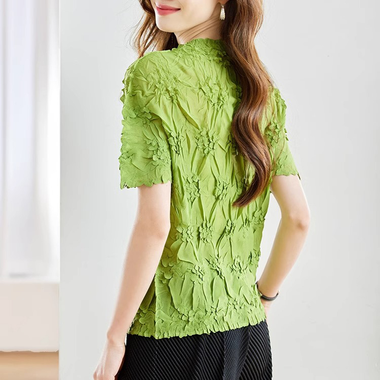 3D Crinkle Floral Short-Sleeve Blouse  (3).jpg