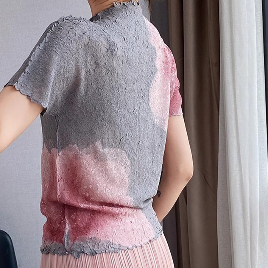 Ladies' Ruffle Hem Casual Top with Abstract Print — Breezy Summer Staple (3).jpg