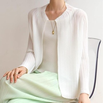 Popcorn knit long sleeve cardigan