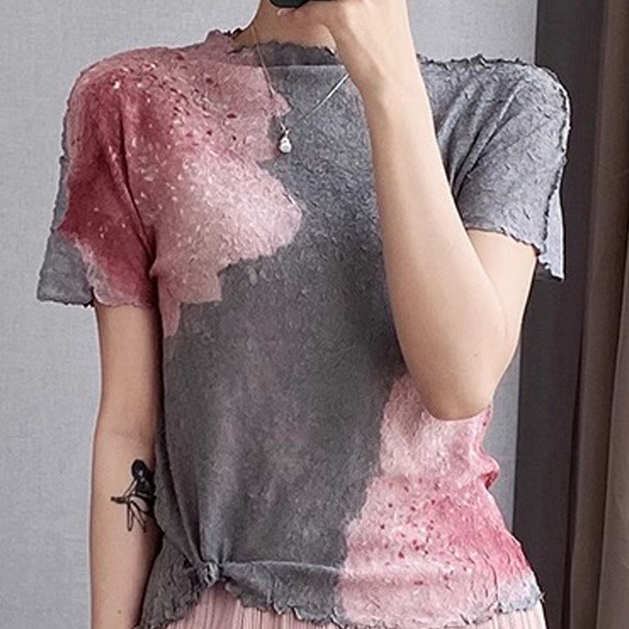 Ladies' Ruffle Hem Casual Top with Abstract Print — Breezy Summer Staple (1).jpg